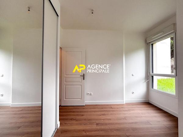 Sartrouville - La Vaudoire - Appartement 3 pièces 58.85 m2 avec parking 260 000 € **  - Référence  9573