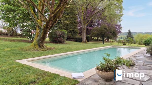 Belle maison avec terrain piscinable de 5000 m2