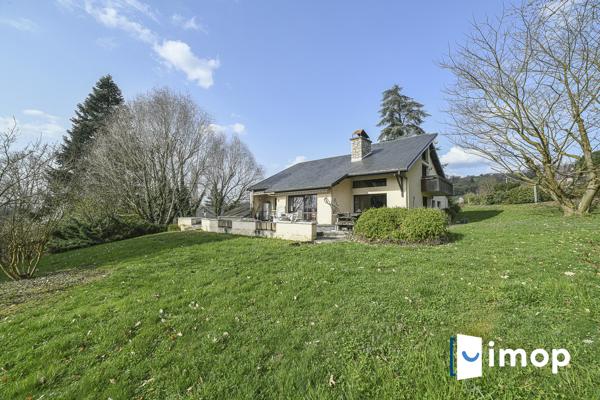 Belle maison avec terrain piscinable de 5000 m2