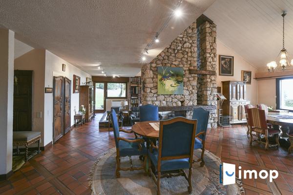Belle maison avec terrain piscinable de 5000 m2
