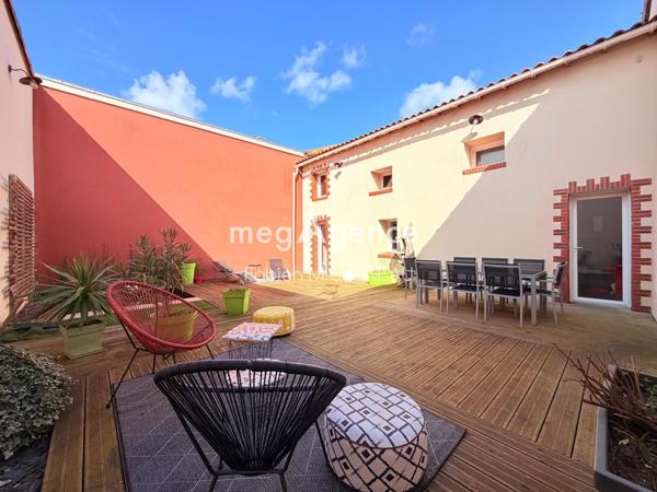 Maison à LA TESSOUALLE, 49280 - 10 pièces 230m²