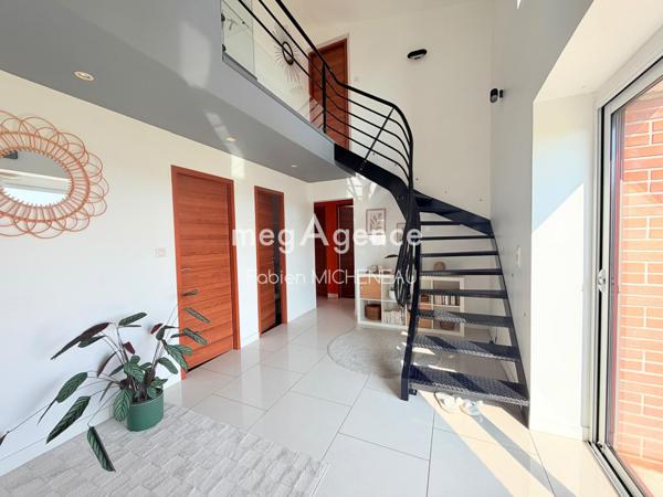 Maison à LA TESSOUALLE, 49280 - 10 pièces 230m²