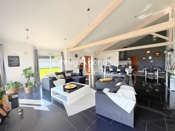 Maison à LA TESSOUALLE, 49280 - 10 pièces 230m²