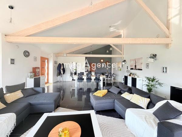 Maison à LA TESSOUALLE, 49280 - 10 pièces 230m²