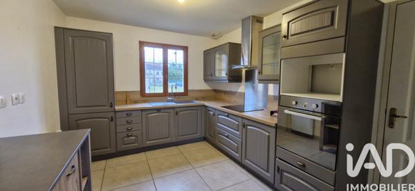 Maison à vendre 5 pièces 83 m² Saint-Julien-du-Sault