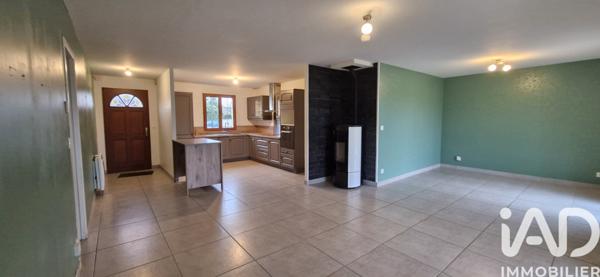 Maison à vendre 5 pièces 83 m² Saint-Julien-du-Sault