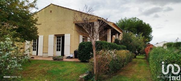 Maison traditionnelle 12 pièces de 230 m² à Carpentras (84200)