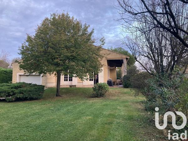 Maison traditionnelle 12 pièces de 230 m² à Carpentras (84200)