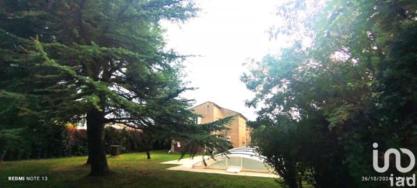 Maison traditionnelle 12 pièces de 230 m² à Carpentras (84200)