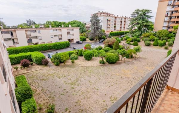 Vente Appartement P3 Belle Opportunité au Carré d'Hort à rafraîchir Beziers   