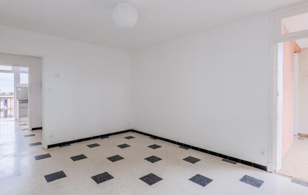 Vente Appartement P3 Belle Opportunité au Carré d'Hort à rafraîchir Beziers   