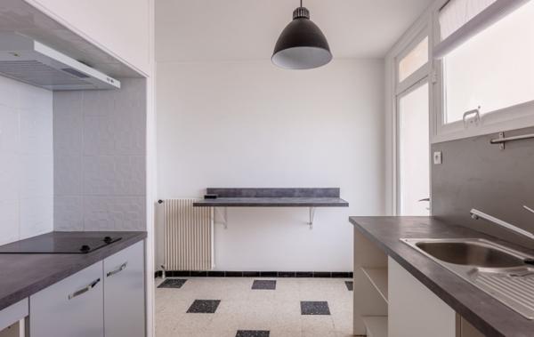 Vente Appartement P3 Belle Opportunité au Carré d'Hort à rafraîchir Beziers   