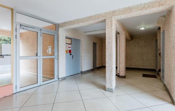 Vente Appartement P3 Belle Opportunité au Carré d'Hort à rafraîchir Beziers   