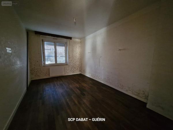 Immeuble à vendre à Saint-Hilaire-du-Harcouët dans la Manche (50600), ref : 8440