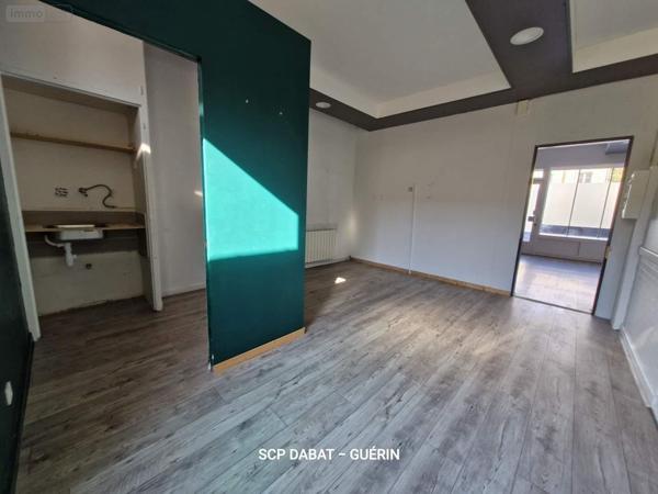 Immeuble à vendre à Saint-Hilaire-du-Harcouët dans la Manche (50600), ref : 8440