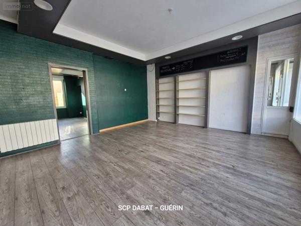 Immeuble à vendre à Saint-Hilaire-du-Harcouët dans la Manche (50600), ref : 8440