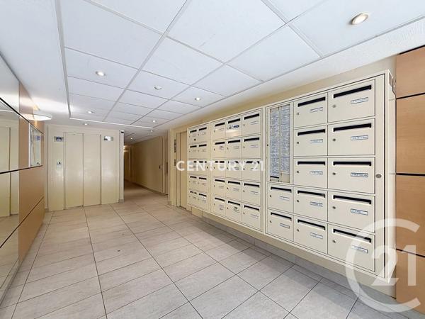 Appartement F3 à vendre  3 pièces - 68 m 2   NOISY LE GRAND  - 93