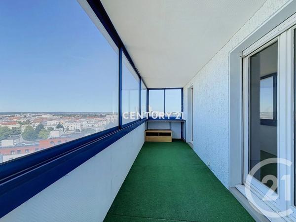 Appartement F3 à vendre  3 pièces - 68 m 2   NOISY LE GRAND  - 93