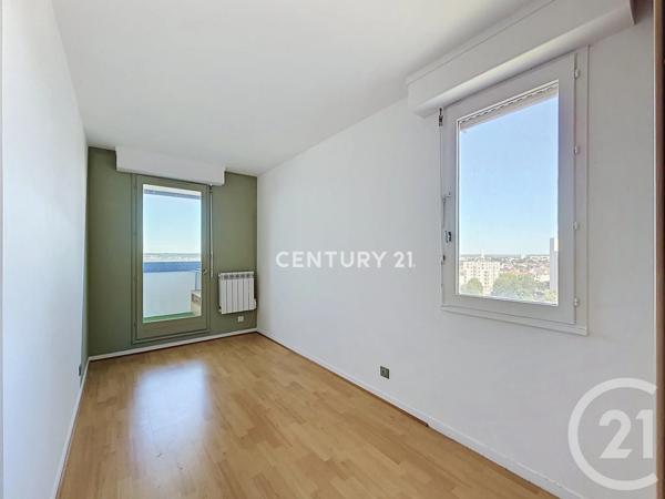 Appartement F3 à vendre  3 pièces - 68 m 2   NOISY LE GRAND  - 93