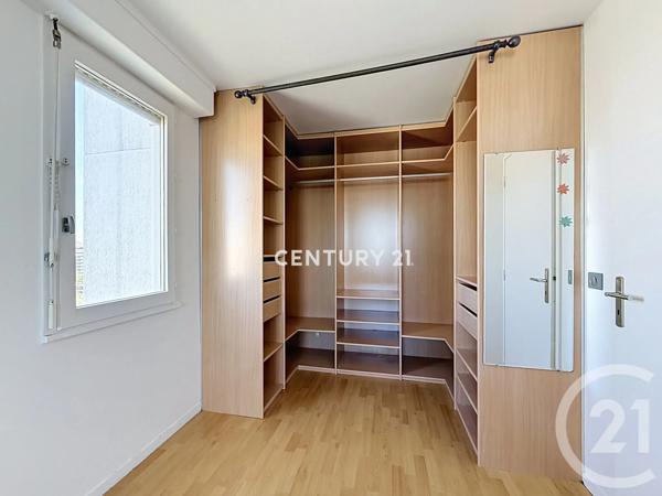 Appartement F3 à vendre  3 pièces - 68 m 2   NOISY LE GRAND  - 93