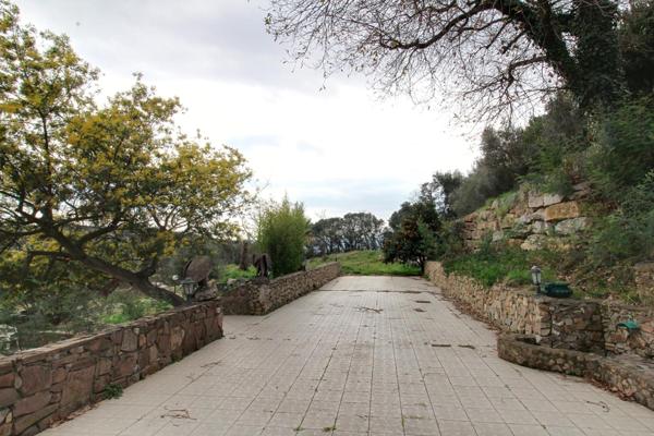 Maison pour investisseur avec un terrain 7000m2