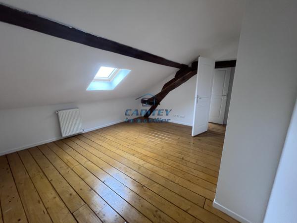 APPARTEMENT F4 EN DUPLEX - LUXEUIL LES BAINS