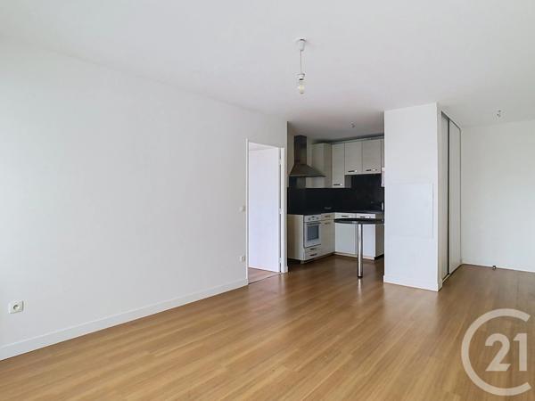Appartement F2 à vendre  2 pièces - 43 m 2   THIAIS  - 94
