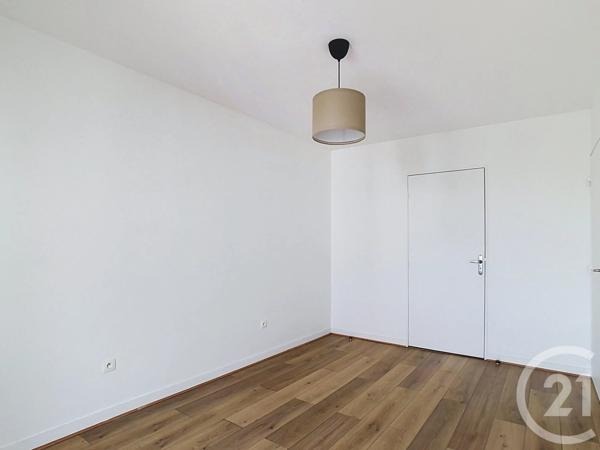 Appartement F2 à vendre  2 pièces - 43 m 2   THIAIS  - 94