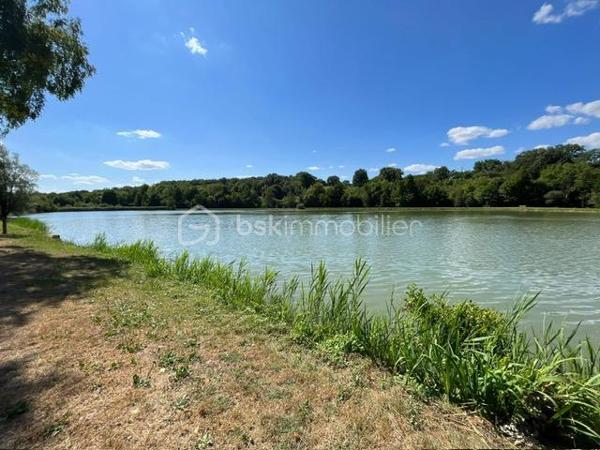 Terrain de loisirs de 3 599 m²