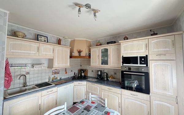 Maison à vendre    4 pièces •  Radon