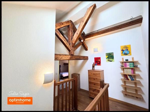 Maison familiale - 8 chambres, parking, terrasse et jardin – Centre de Gex