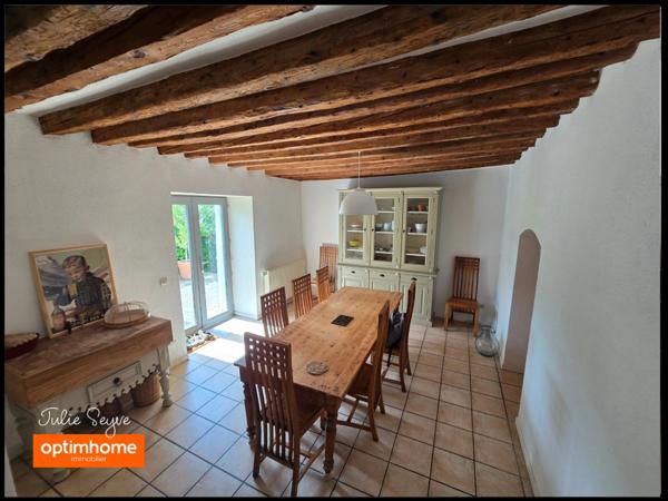 Maison familiale - 8 chambres, parking, terrasse et jardin – Centre de Gex