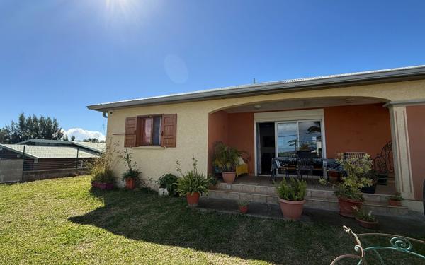 Maison à vendre    4 pièces •  Saint-Denis