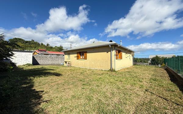 Maison à vendre    4 pièces •  Saint-Denis