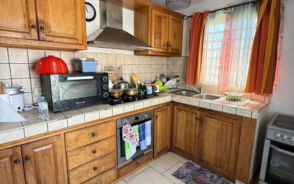 Maison à vendre    4 pièces •  Saint-Denis