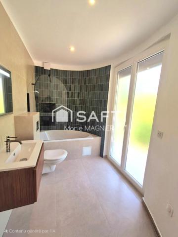 Rare sur le secteur, belle villa d'architecte vue mer entièrement rénovée  T7 de 266m2 - 5 chambres en suite, avec piscine,  parkings, sur un terrain de 1550m2 arboré et clôturé - ANTIBES proche commerces et plages