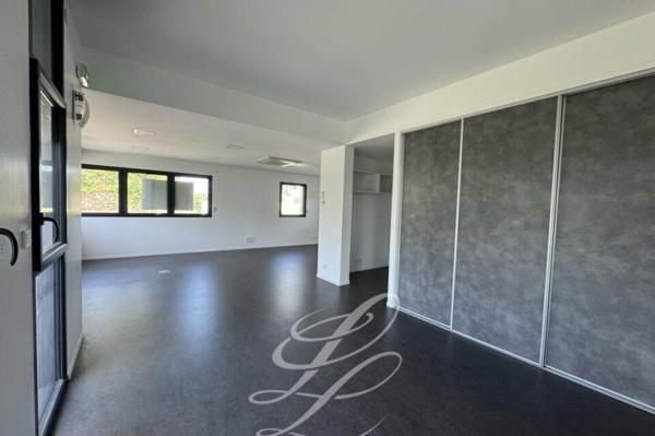 Location - LOCAL D'ACTIVITE 78 m 2