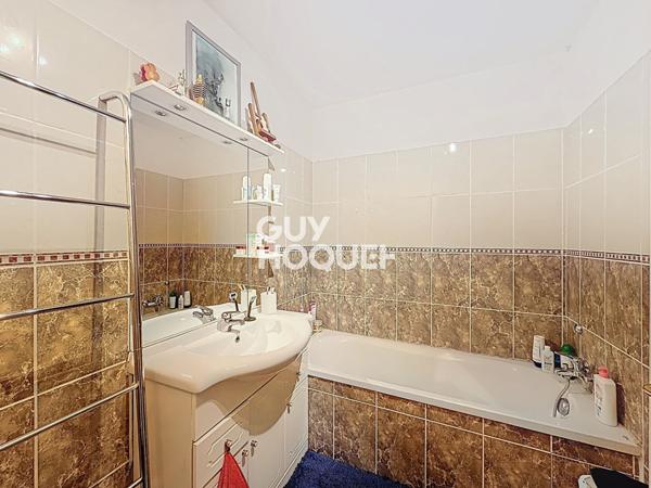 2 Pièces - Plan de Grasse- avec terrasse spacieuse, jacuzzi et Vue dégagée