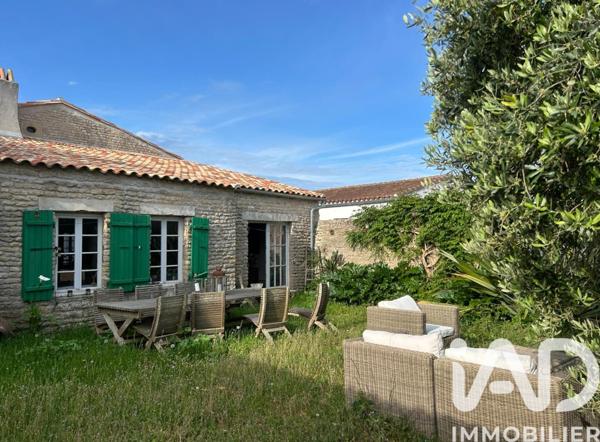 Maison à vendre 9 pièces 230 m² Loix