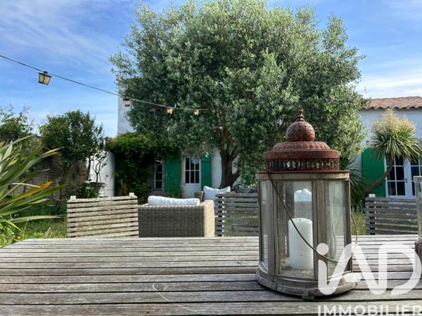 Maison à vendre 9 pièces 230 m² Loix