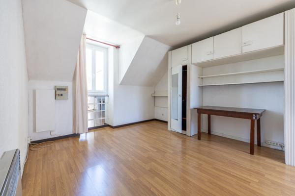 Studio en dernier étage