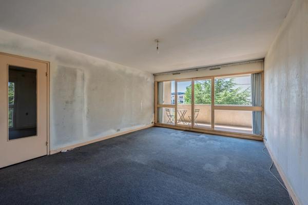 Appartement
         3 pièces
        - 72 m² Exclusivité 273 000 € *