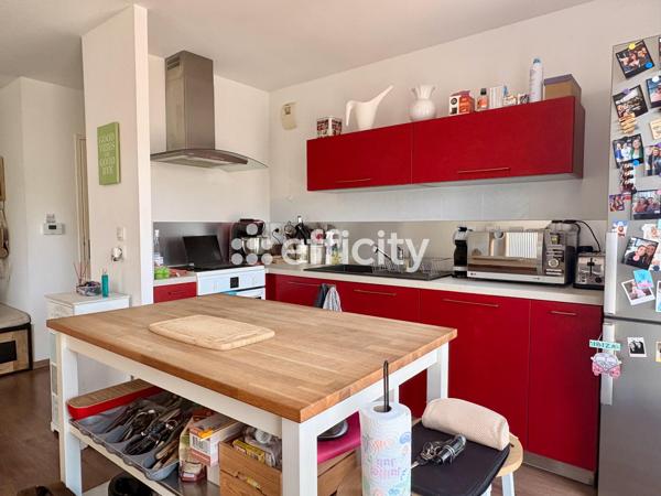 Appartement
         4 pièces
        - 78 m² Exclusivité 267 000 € *
