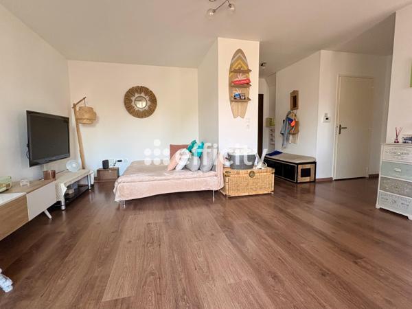 Appartement
         4 pièces
        - 78 m² Exclusivité 267 000 € *