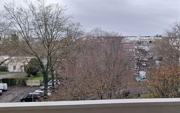 Appartement à vendre    4 pièces • 84,85 m2 Angoulême