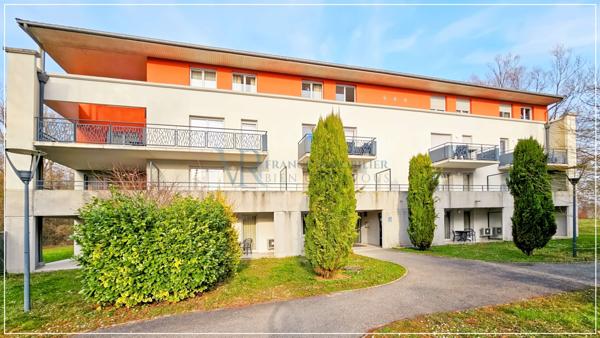 Divonne-les-Bains (01220) STUDIO AVEC BALCON ET PARKING SOUS-SOL – MEUBLÉ