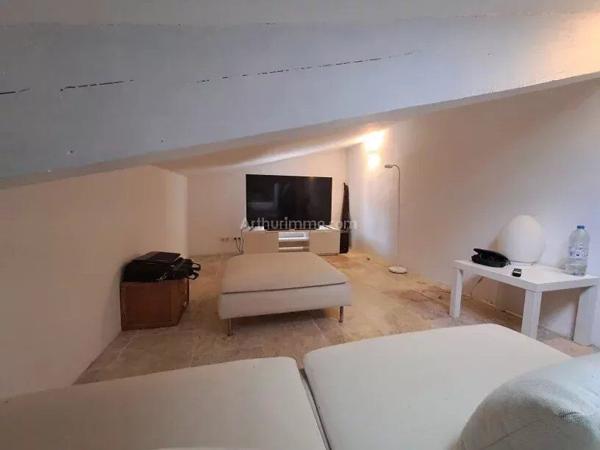 Vente Immeuble 5 pièces 120 m2 à Entrecasteaux