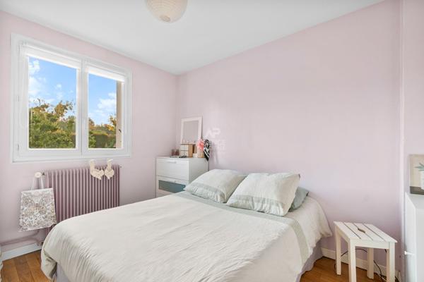 Appartement Le Pecq 2 pièce(s) 34 m2 199 000 € **  - Référence  17546