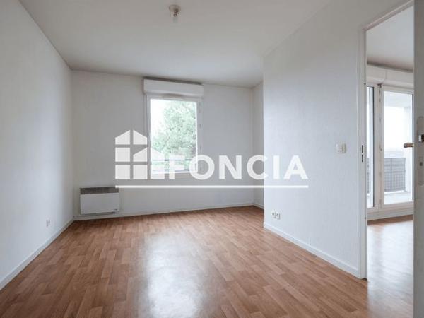 À vendre Appartement 2 pièces 49 m² - Savigny-le-temple 77176