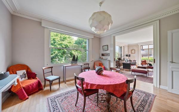 Maison à vendre    7 pièces • 237,57 m2 Sceaux